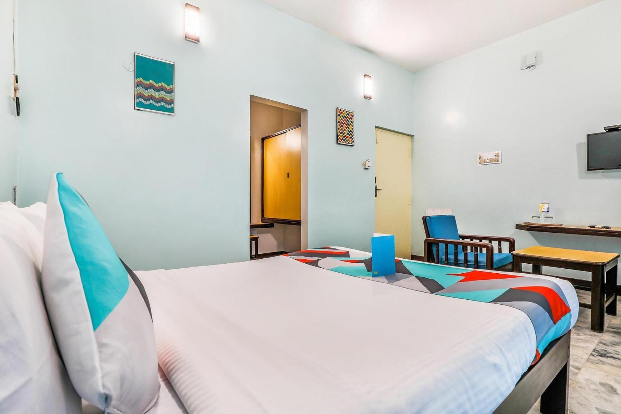 Fabexpress Santhi Inn - 500 Meters From Promenade Beach Pondicherry Dış mekan fotoğraf