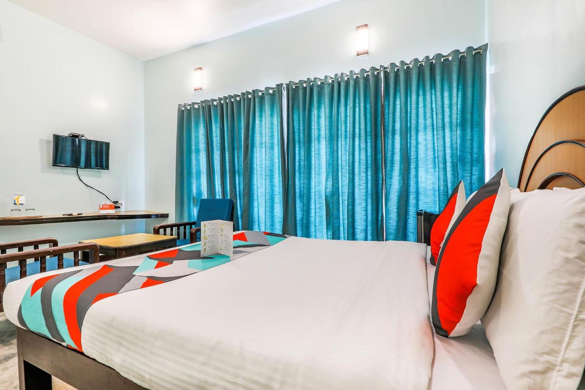 Fabexpress Santhi Inn - 500 Meters From Promenade Beach Pondicherry Dış mekan fotoğraf